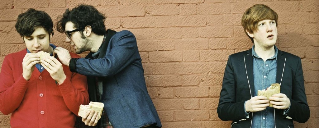 TWO_DOOR_CINEMA_CLUB_RVB_30