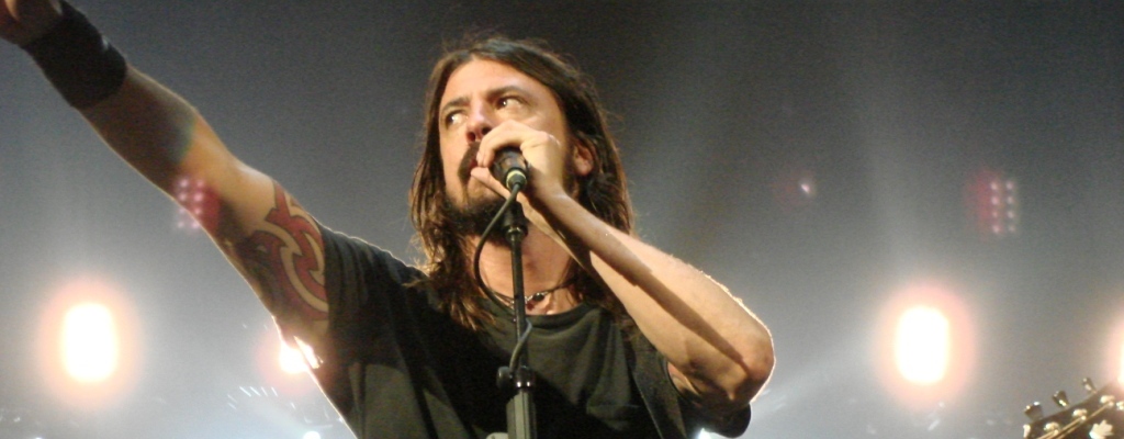 Dave_Grohl_-_july_2008_2