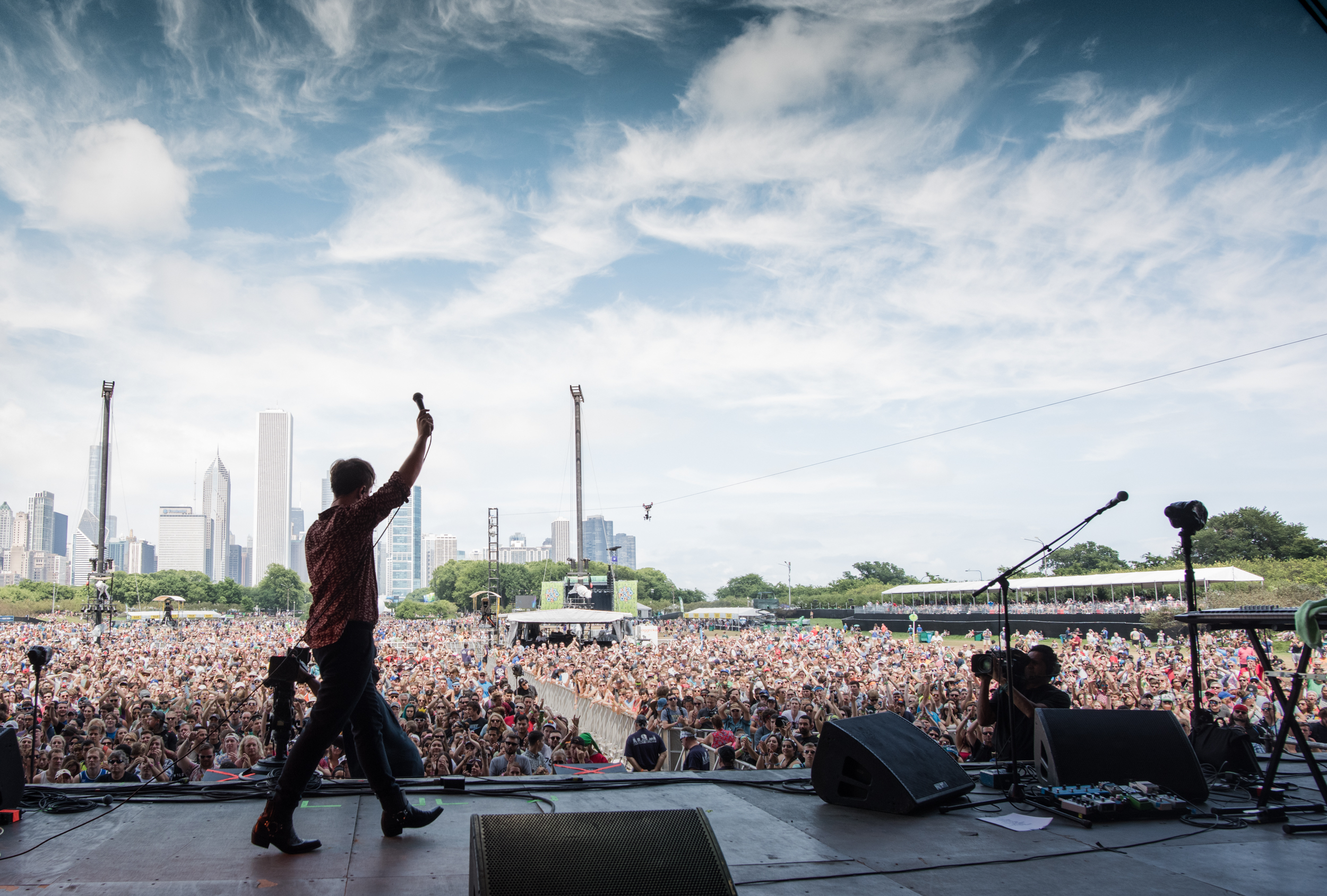 Nothing But Thieves by Charles Reagan Hackleman_9749