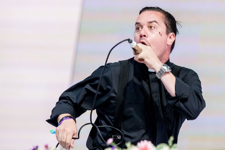 mike patton cumple