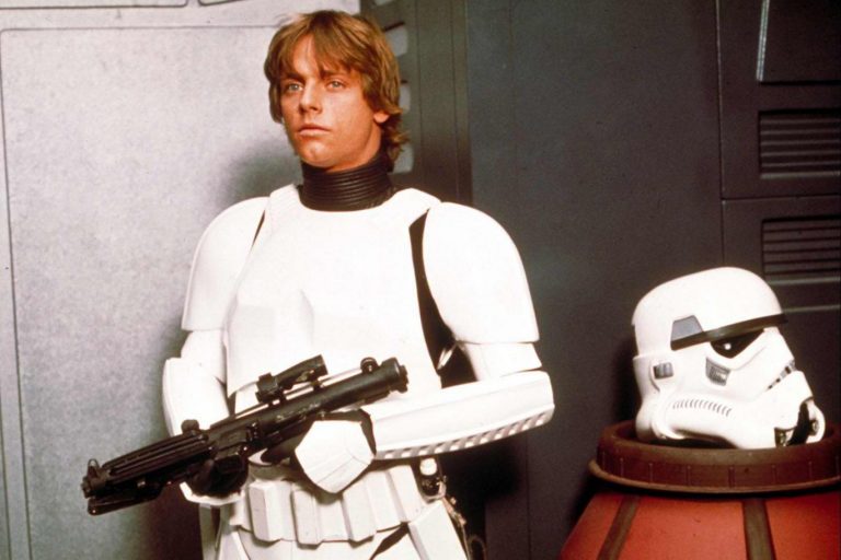 Mark Hamill zanjó una larga disputa: ¿Es más alto Luke Skywalker o un  Stormtrooper? — Rock&Pop