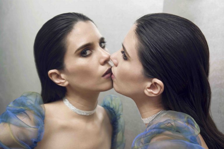 javiera mena espejo