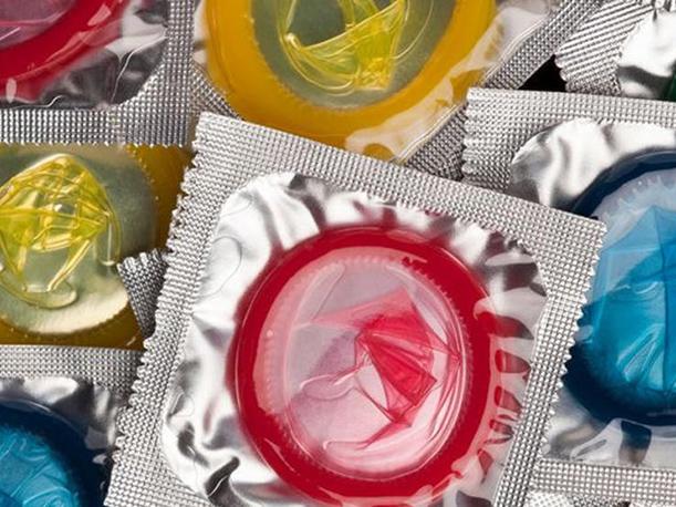 condones