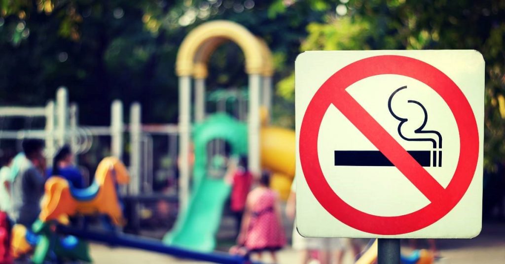 no fumar en plazas las condes