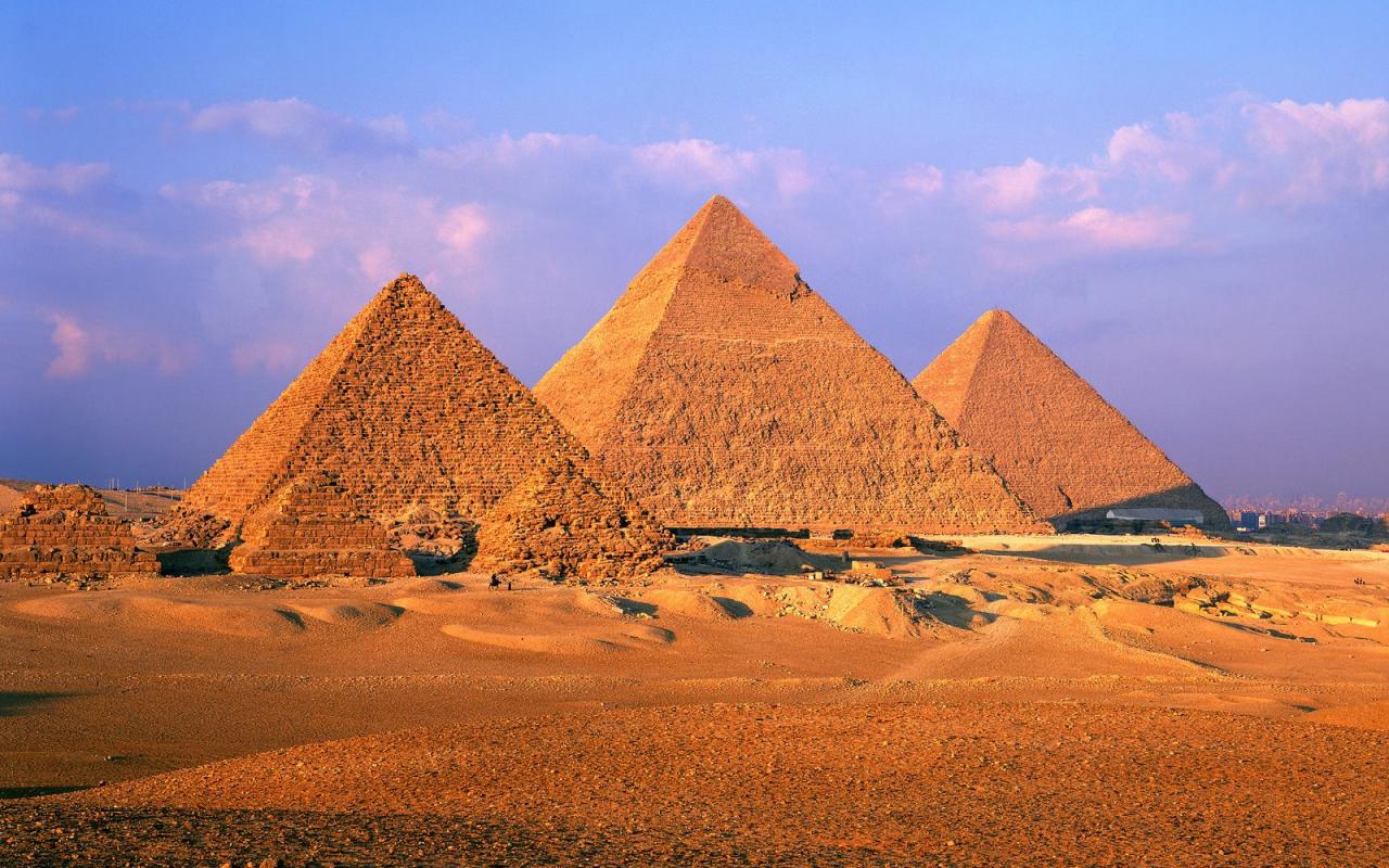 las pirámides de Giza