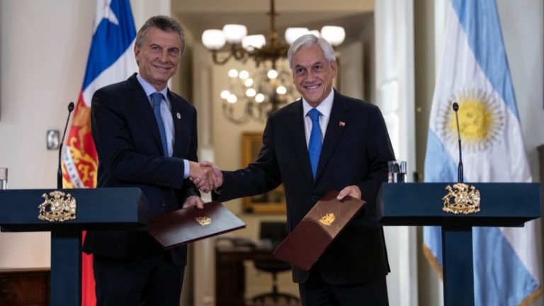 Roaming Chile Argentina