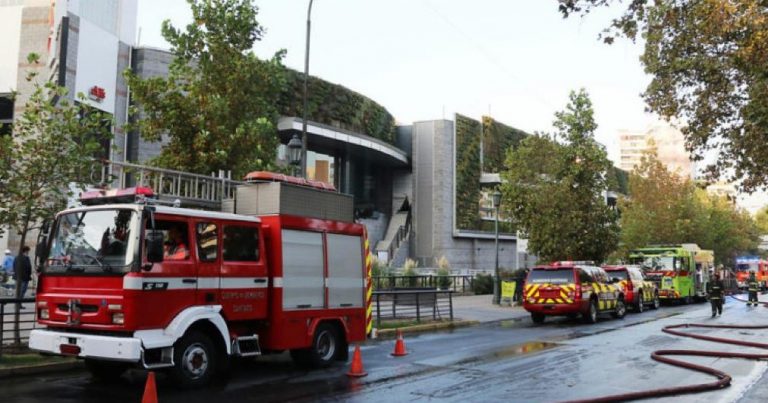 INCENDIO PARQUE ARAUCO DESVIOS DE TRANSITO