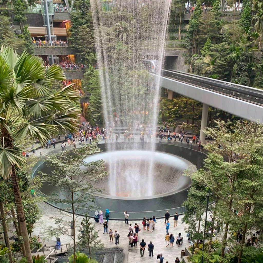 proyecto cascada en Aeropuerto Changi