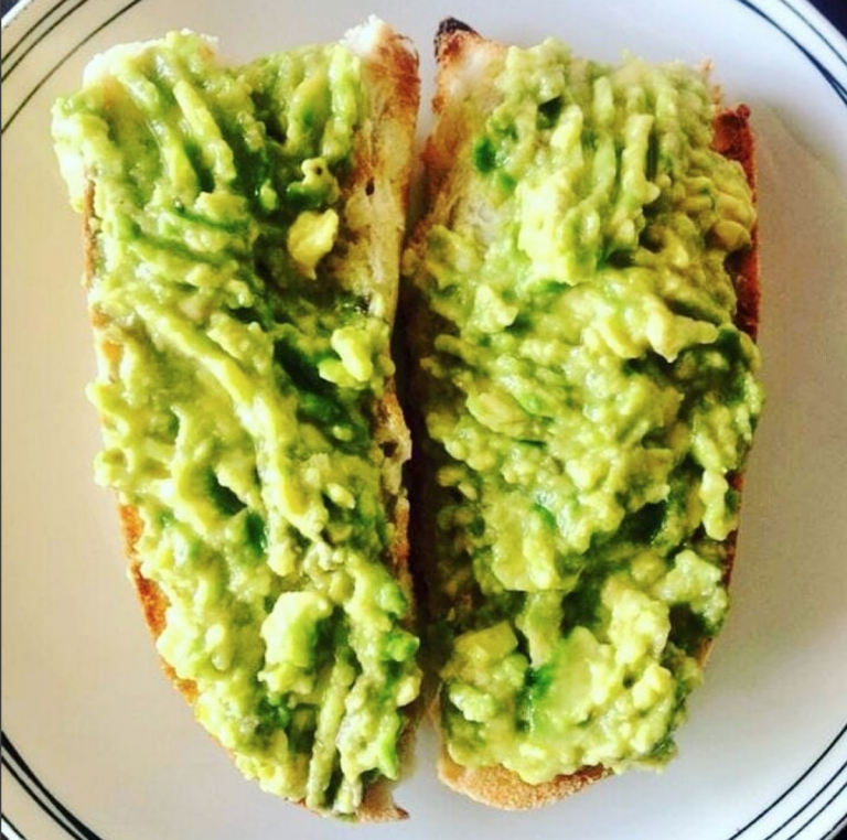 marraqueta con palta