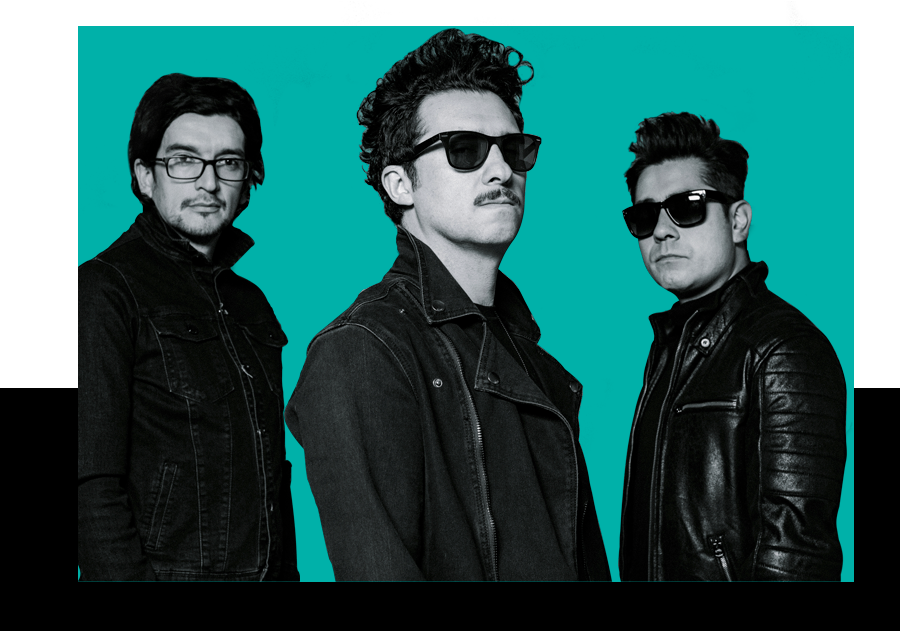 de saloon besos de mentira