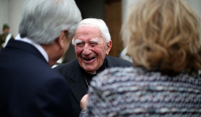 Bernardino Piñera abuso