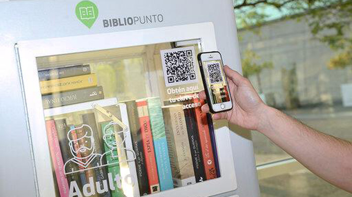 Escaneo del código QR de Bibliopuntos