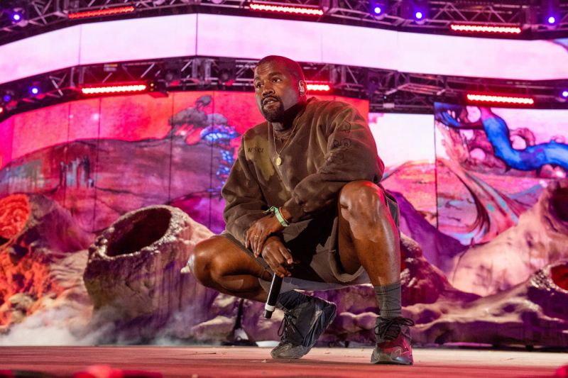 jesus is born kanye west 2