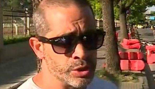 Sujeto protagoniza momento freak en año nuevo por estar drogado