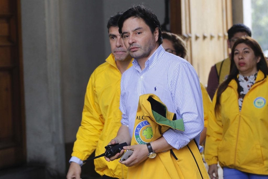 Rodolfo Carter niega patente a Maroon 5