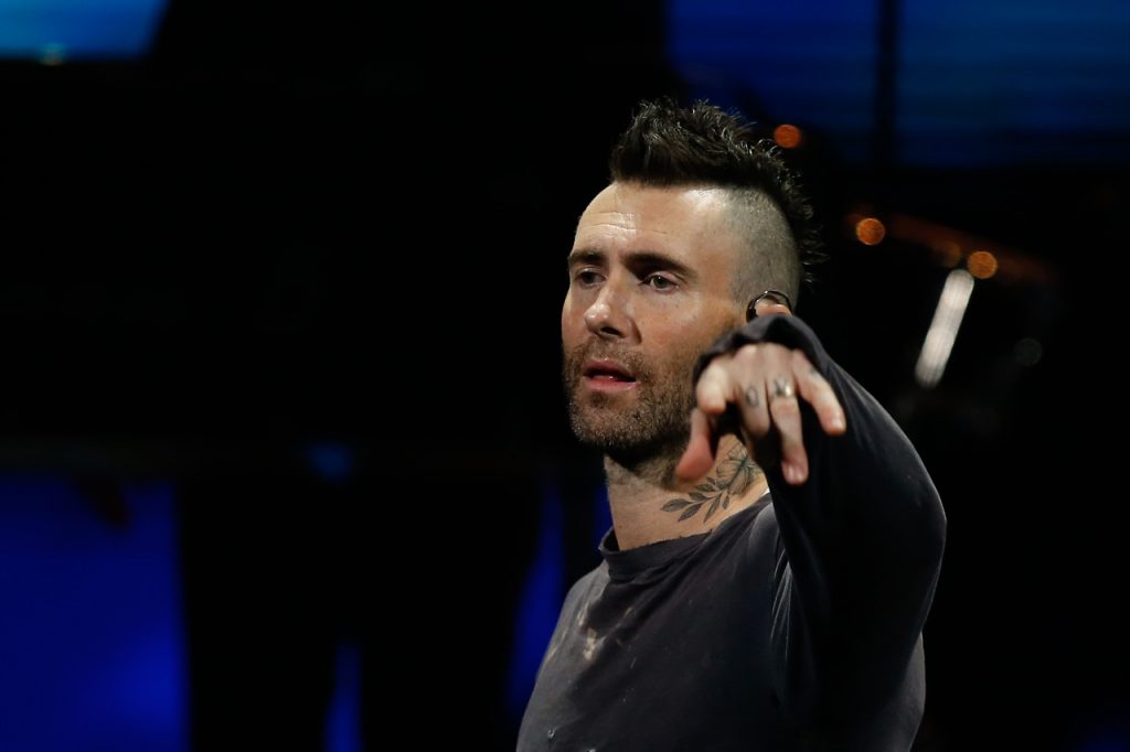 Memes Maroon 5 viña 2020