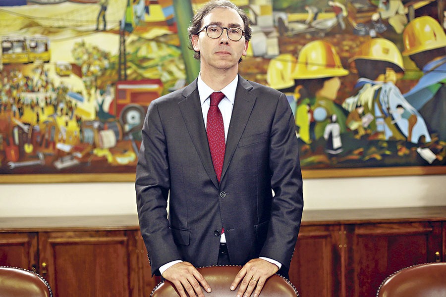 Raúl Figueroa asume el ministerio de Educación luego de la salida de Marcela Cubillos