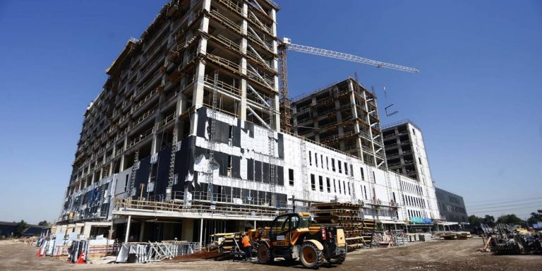 Alerta por el coronavirus provoca un adelanto en entrega de nuevos hospitales