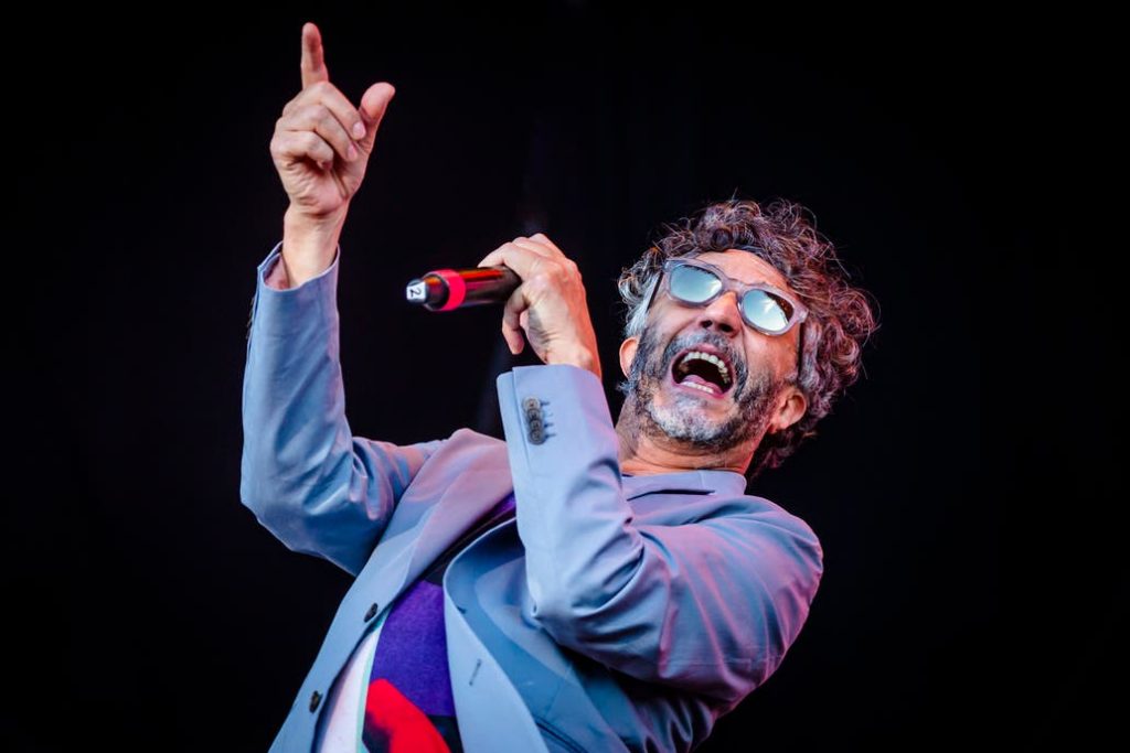 Fito Páez repasa canción por canción su nuevo disco "La Conquista del Espacio"