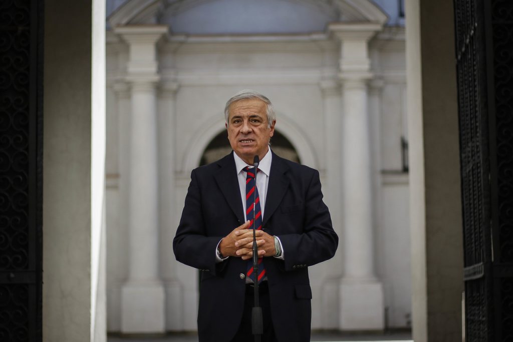 Mañalich: Los casos de coronavirus se deberían duplicar cada cuatro días