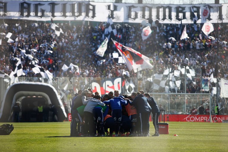 El fútbol profesional está en pausa indeterminadamente