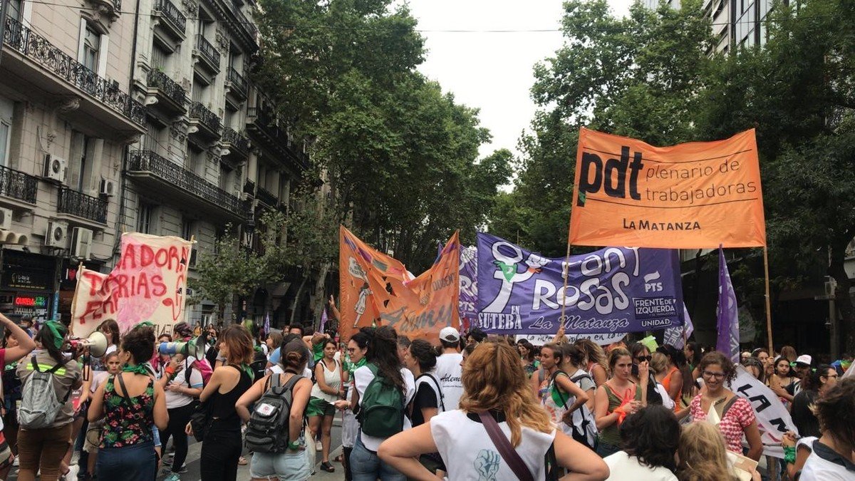 9M en Argentina: Así se vive la multitudinaria marcha en Buenos Aires ...