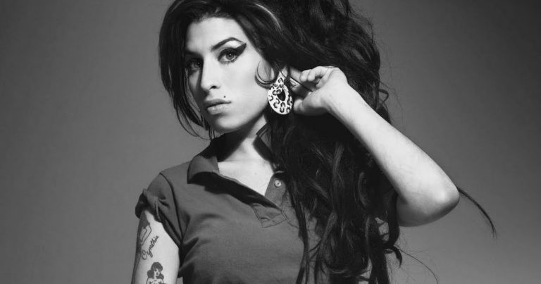 Familia de Amy Winehouse quiere hace una biopic de la cantante