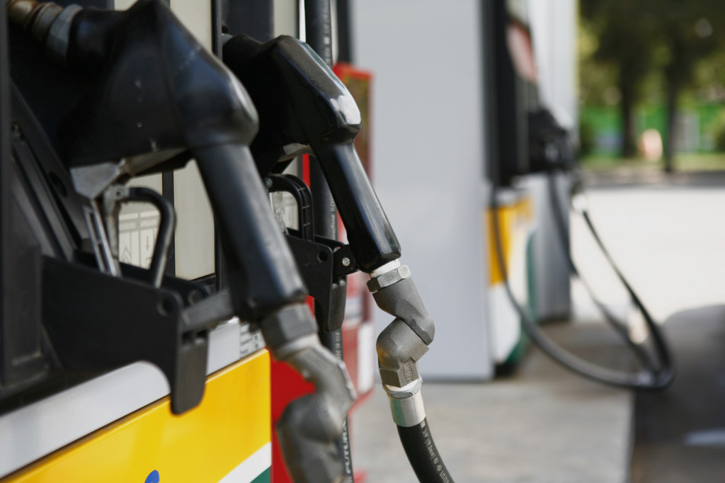 Precio de combustibles disminuye a partir de hoy