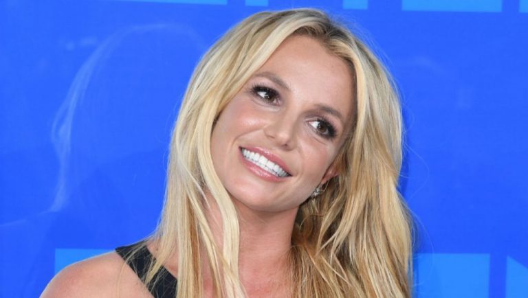 britney yoga coronavirus