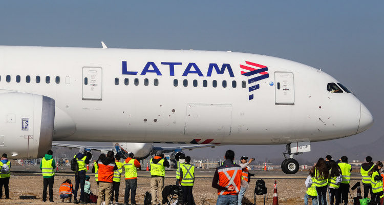Aerolínea Latam Brasil cancelará vuelos a Sao Paulo y Milán debido del coronavirus