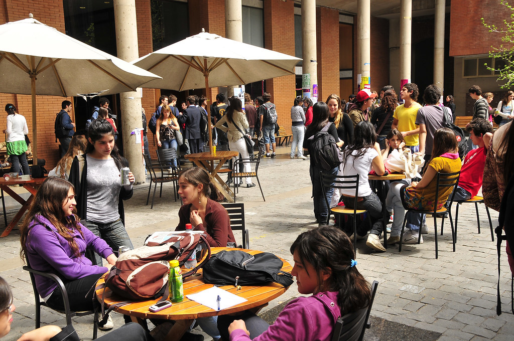 6 universidades decretaron que todo el primer semestre será online