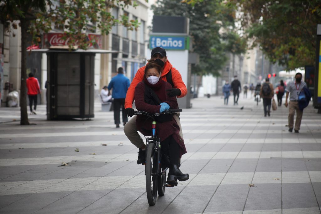 Domingo 26 de abril: Van más de 13 mil contagios de covid-19 en Chile