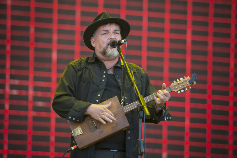 Alain Johannes nueva banda 2020