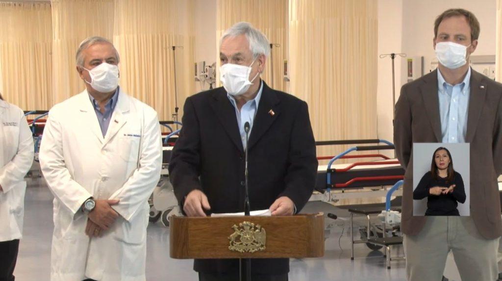 Piñera pone en marcha Hospital Félix Bulnes y entrega cifras