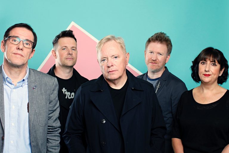 New Order transmitirá el show "So It Goes" con Liam Gillick este viernes