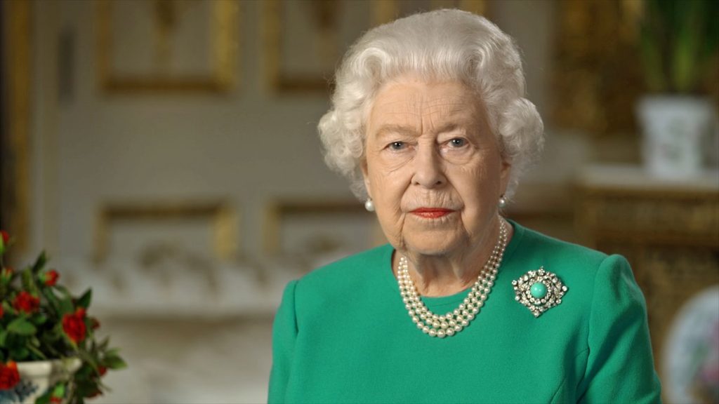 La Reina Isabel II dio un discurso televisado debido al covid-19