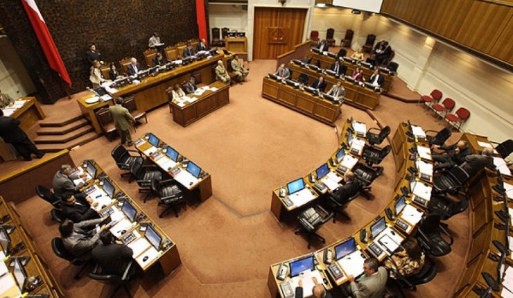 Senado aprueba rebaja de dieta parlamentaria por unanimidad