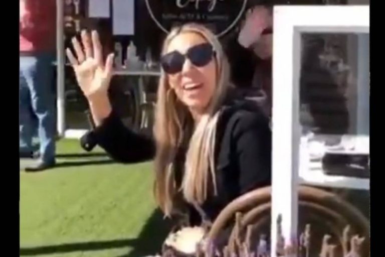 Dueña de tienda en Reñaca llama a visitar galería comercial en medio de la pandemia