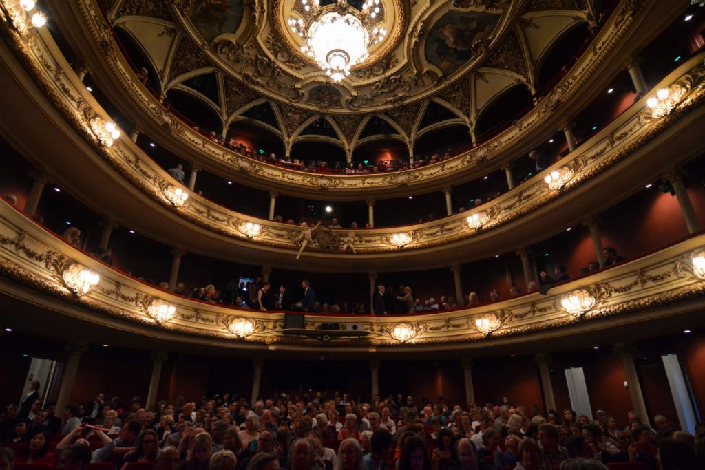 Pornhub ofrece transmitir el festival alemán de cine Oldenburg