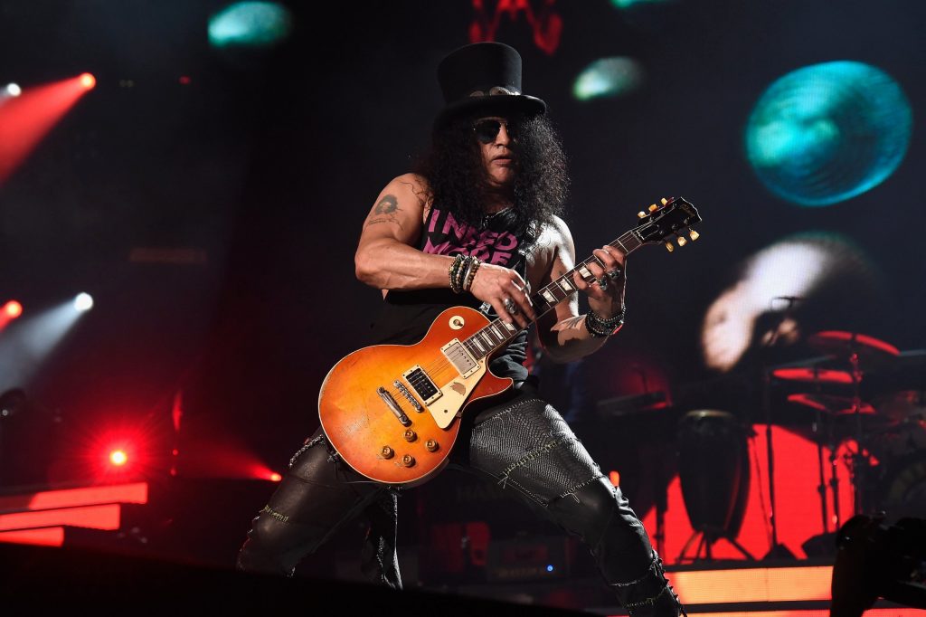 Puedes comprar un adorno de torta con el pelo real de Slash