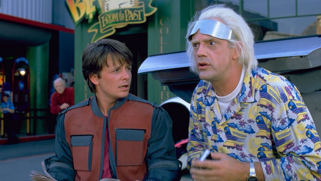Elenco de Back to the Future se reúne en programa de Josh Gad