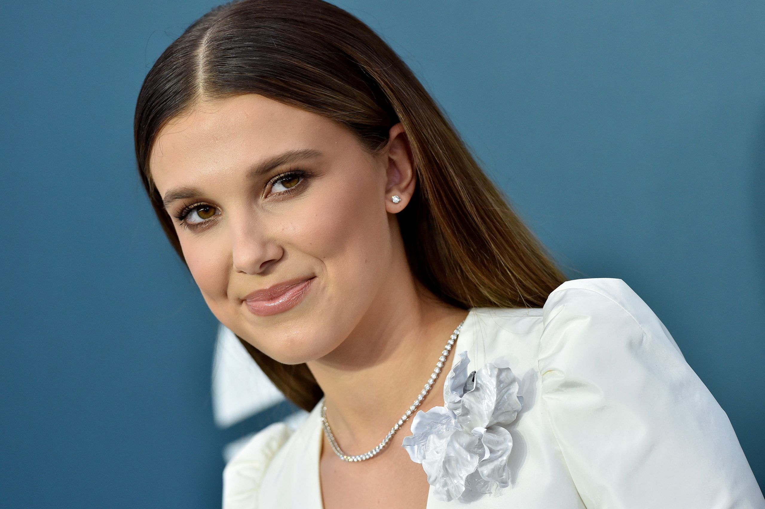 Millie Bobby Brown se luce con radical cambio de look — Rock&Pop