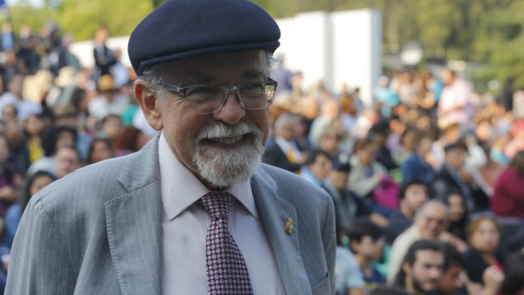 jose maza libro concurso bajo el manto de urania