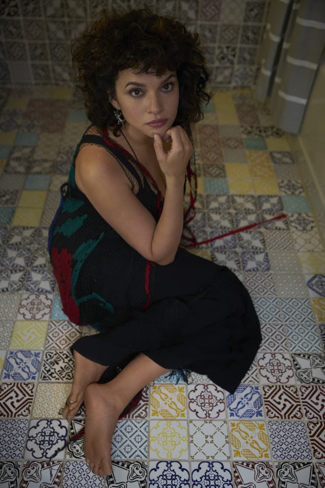 noraj jones Pick me up off the floor