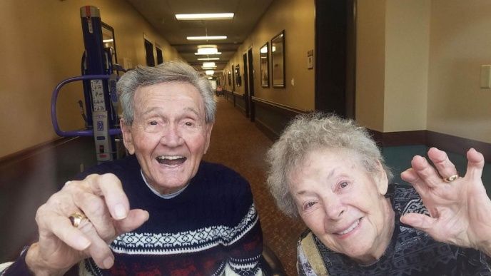 pareja adultos mayores