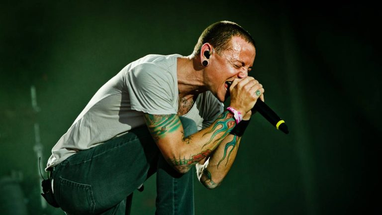 chester cantando nirvana