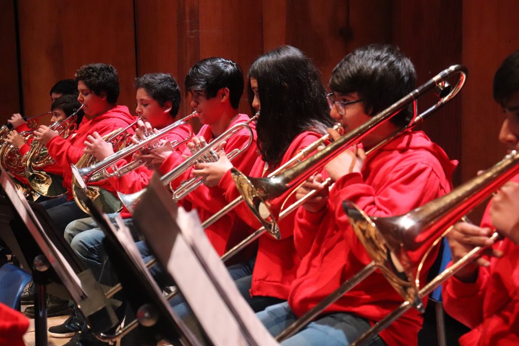 foji campaña dona musica, dona computadores