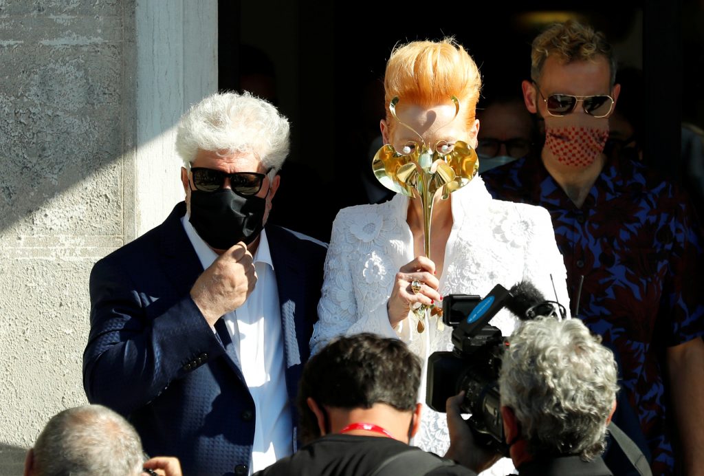 Pedro Almodóvar y Tilda Swinton