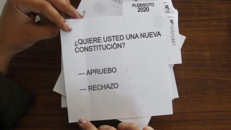 plebisicto dineros campaña