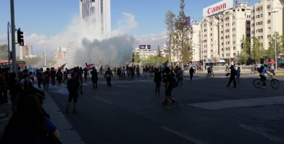 ADN plaza baquedano viernes 2 de octubre